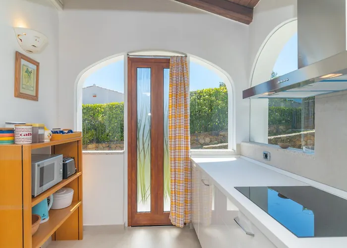 Ambra Costa Caddu ヴィラ サン・テオドーロ